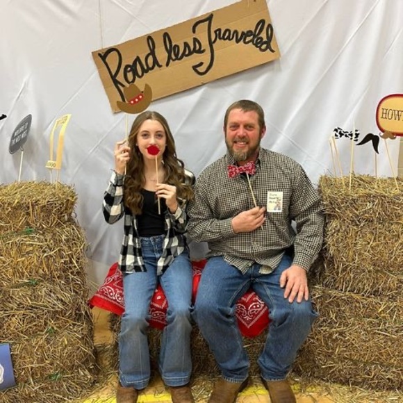 Meet your Posher, Madison - Picture 1 of 1